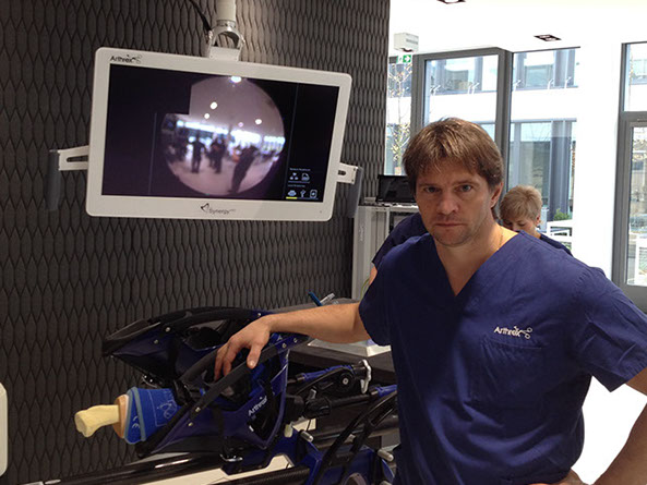 Залавин Владимир Геннадьевич. Челябинск. Врач травматолог-ортопед. Ежегодная стажировка в Arthreh, Мюнхен, Германия.