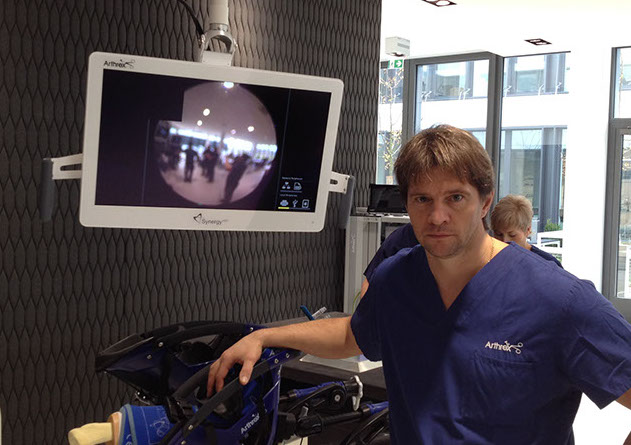 Залавин Владимир Геннадьевич. Челябинск. Врач травматолог-ортопед. Ежегодная стажировка в Arthreh, Мюнхен, Германия.